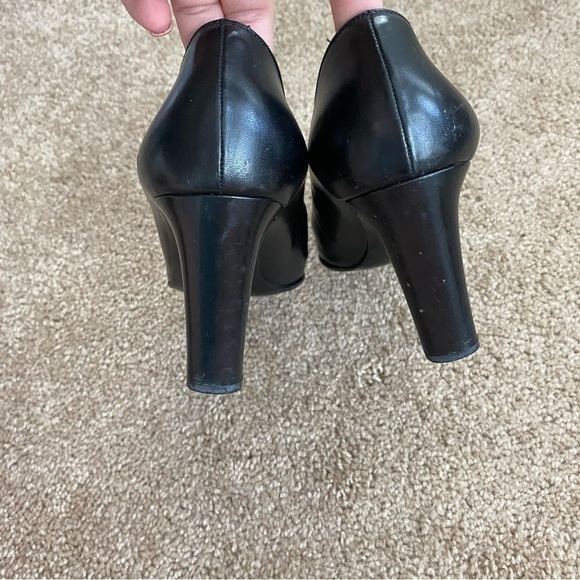 St. John | Women's Black Leather Pumps Size 6.5 - Picture 5 of 10